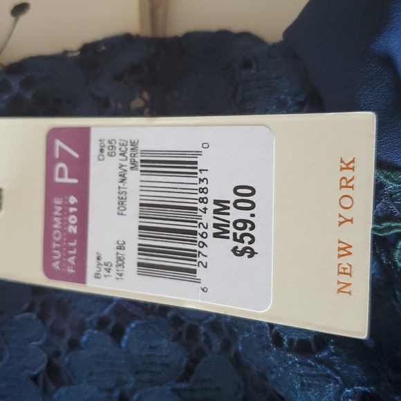 Dex New York Lace top size M - Picture 9 of 9